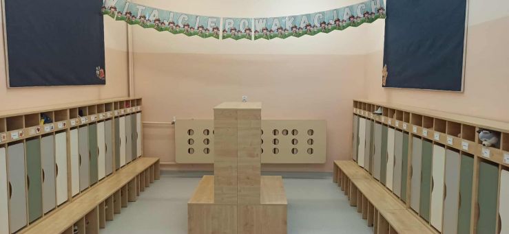 odświeżona szatnia w przedszkolu 