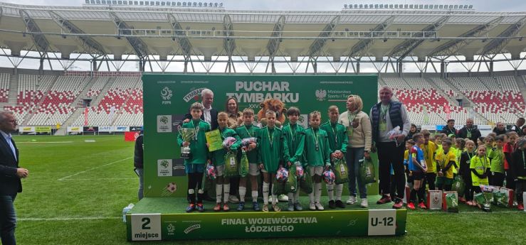 na podium piłkarze na podium
